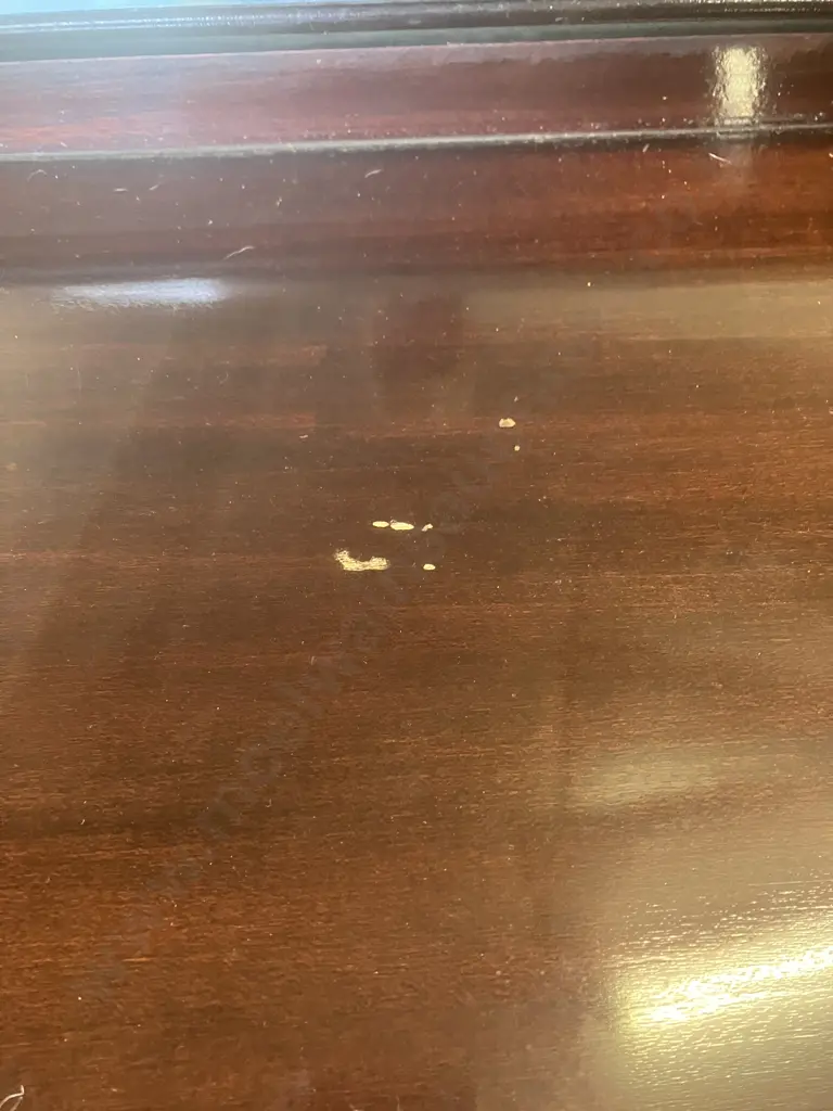 Mahogany Queen Anne Style 5 Drawer Dressing Table With Tilting Mirror & Glass Cover. Image 1++