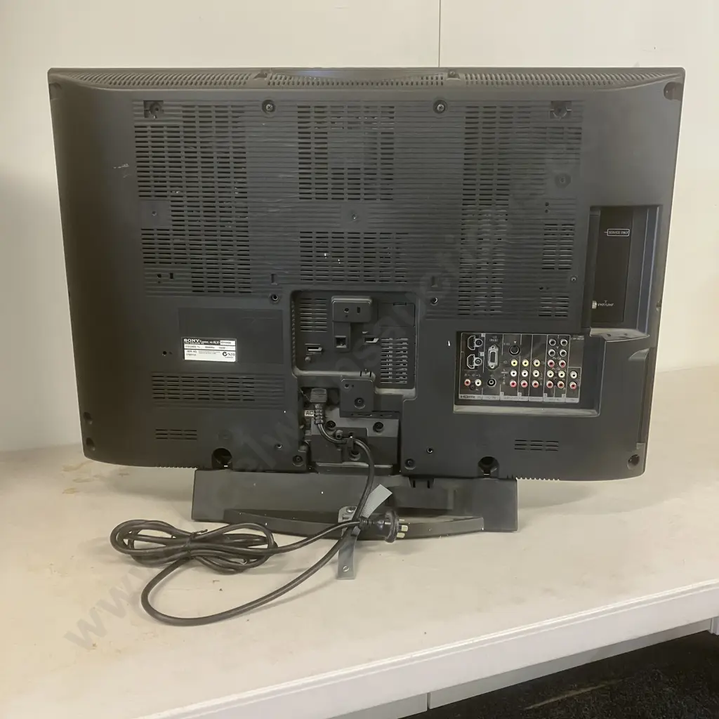 Sony 32" LCD TV Model KLV-32V300A With Remote Control Image 1++