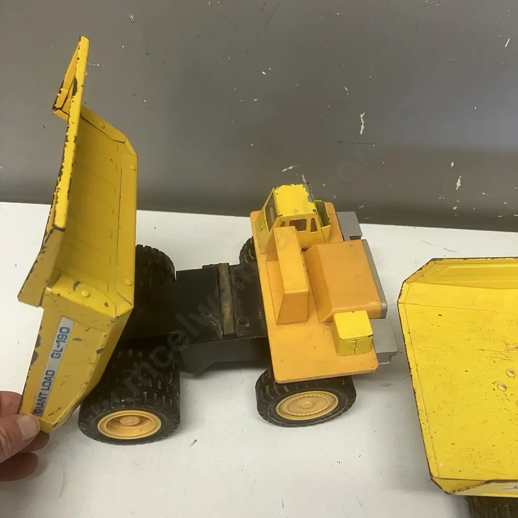 Pair of Rare Vintage Kai Yip Pressed Steel KY Giant Load GL-190 Mining Dump Trucks. 13 x 24.5cm Image 1++