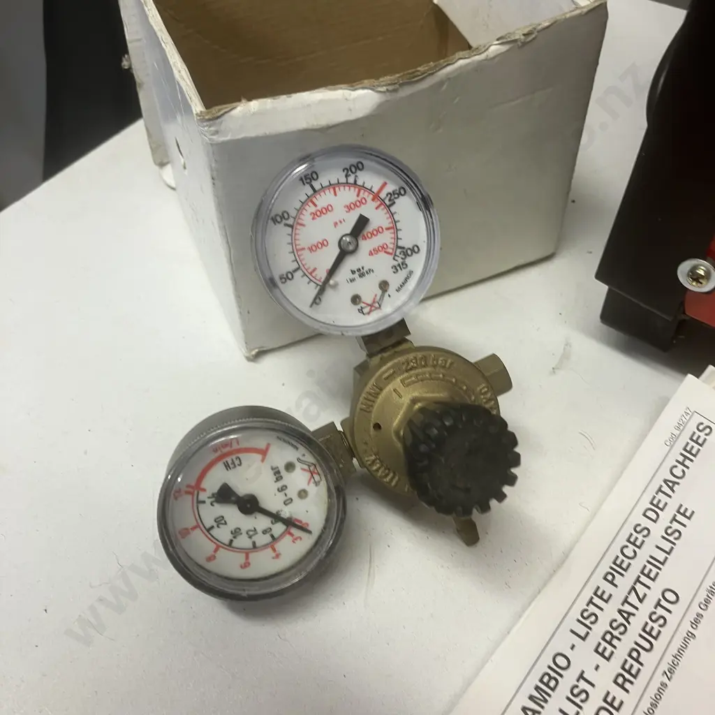 Telwin BiMax132 Welder Image 1++