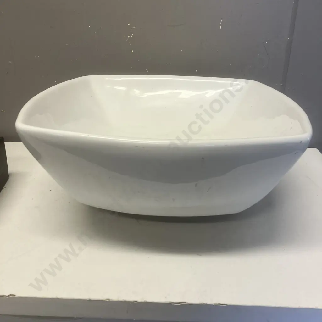 Sink & Assorted Tap Ware Image 1++