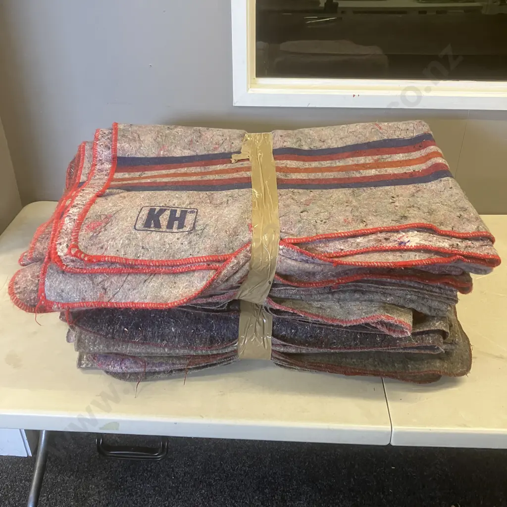 Lot of Ten Furniture Blankets Image 1++