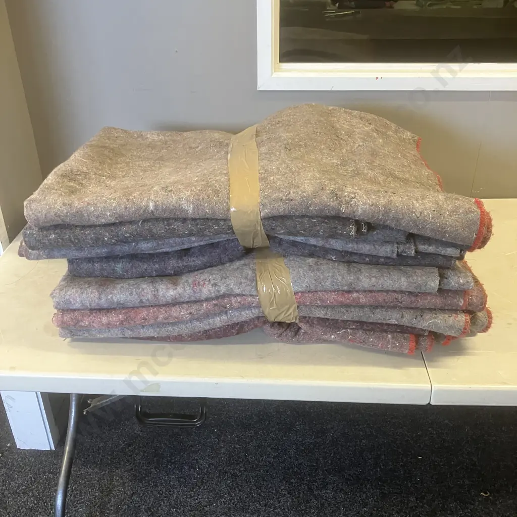 Lot of Ten Furniture Blankets Image 1++