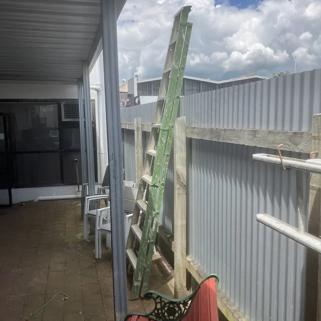 Aluminium Ladder - 9 Step. H3.7m Image 1++