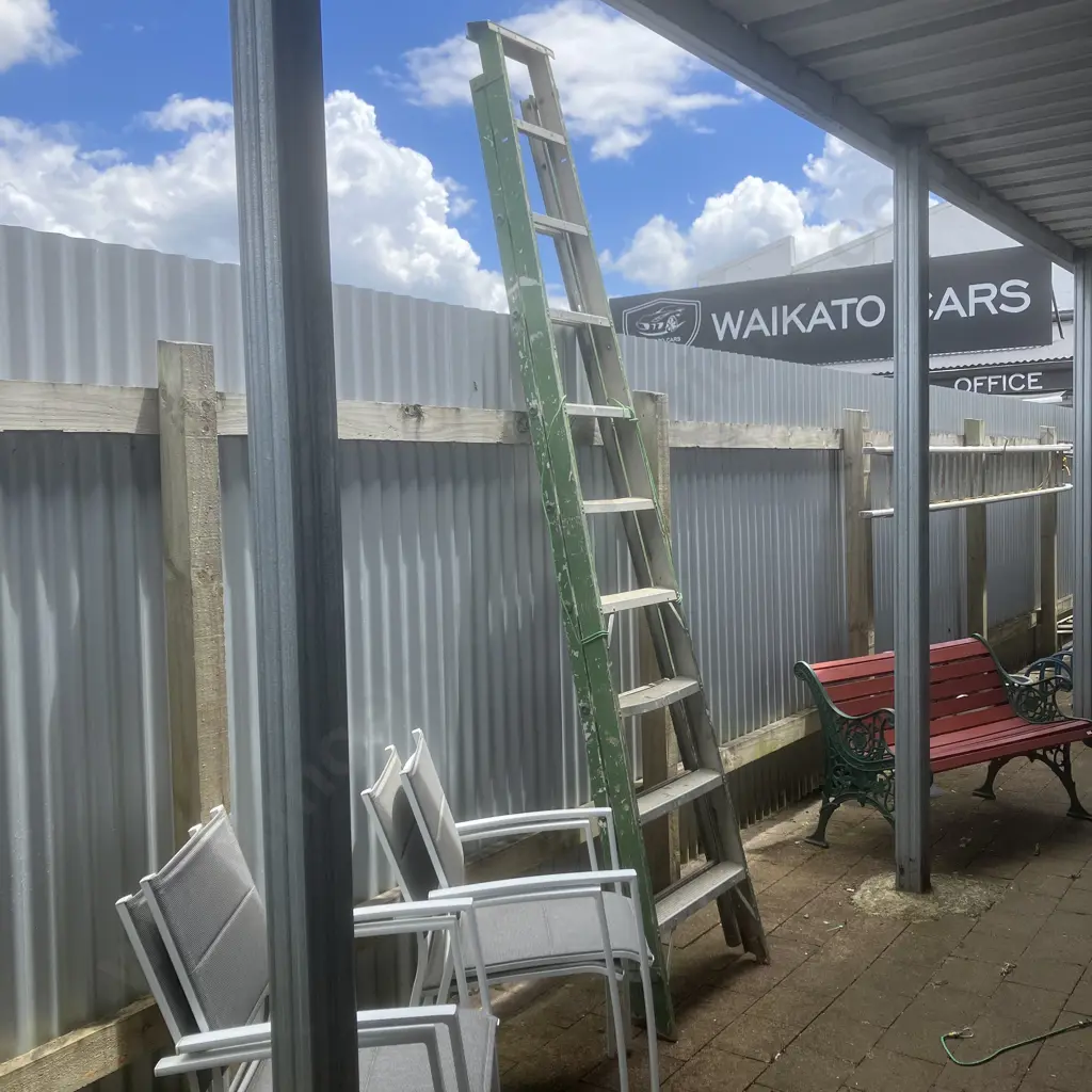 Aluminium Ladder - 9 Step. H3.7m Image 1++
