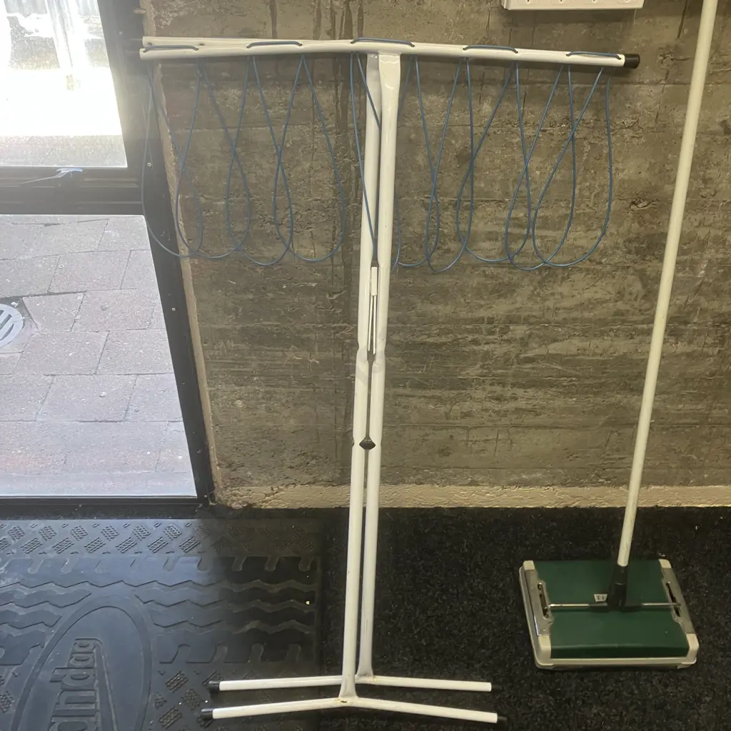 Sabco Whiskaway, Raven House Brush, Clothes Drying Rack Image 1++