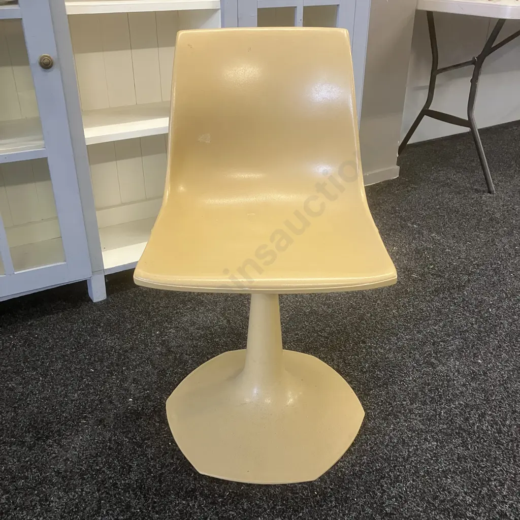 Mid-Century Modern Sebel Slim'n Comfy Swivel Chair With Hex Base Image 1++