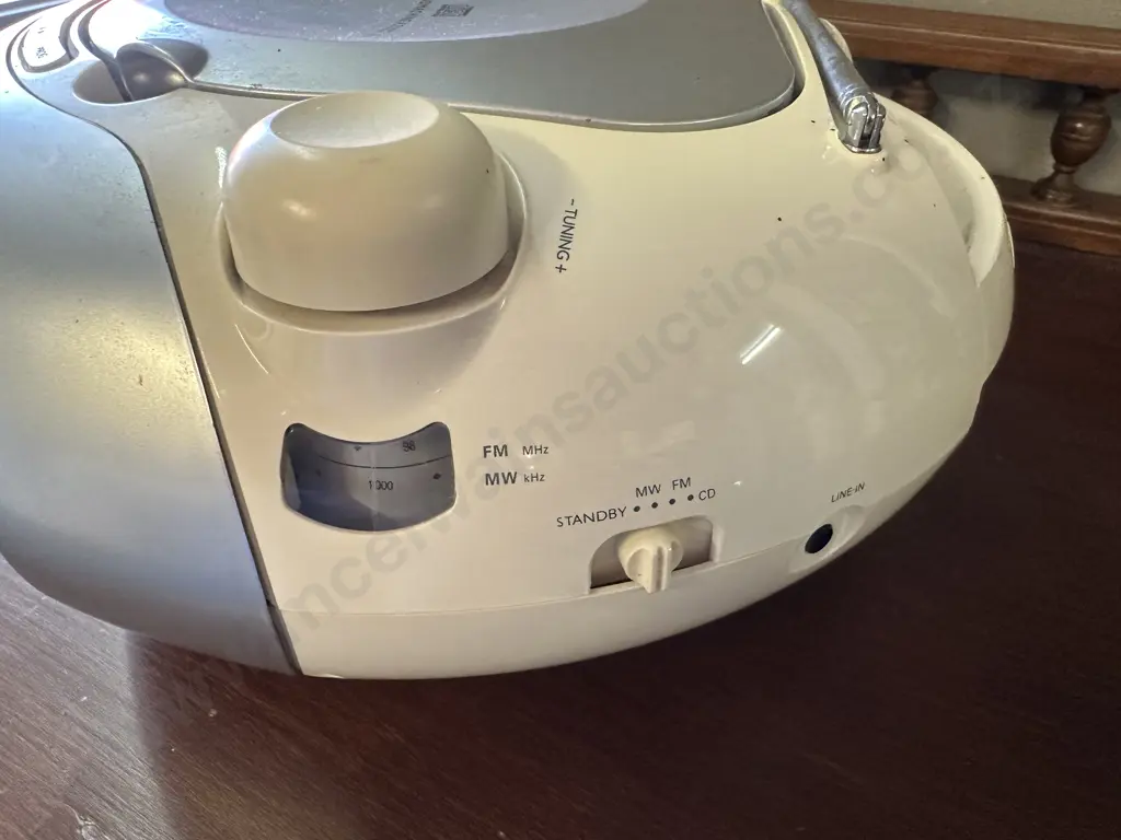 Vintage Phillips Portable CD Sound Machine Model AZ102S/79 Image 1++