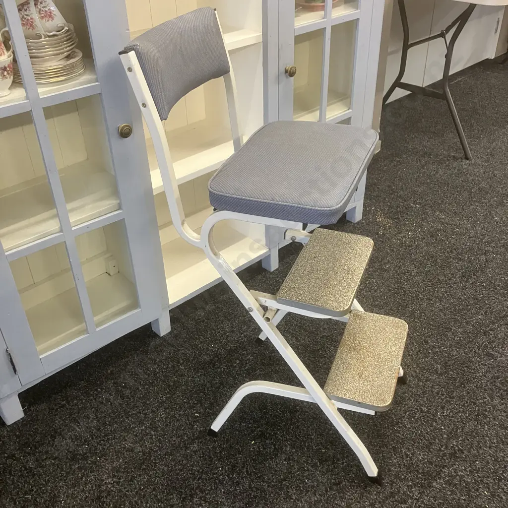 Vintage TW Toy Ltd NZ Made Stepstool With Seat Image 1++