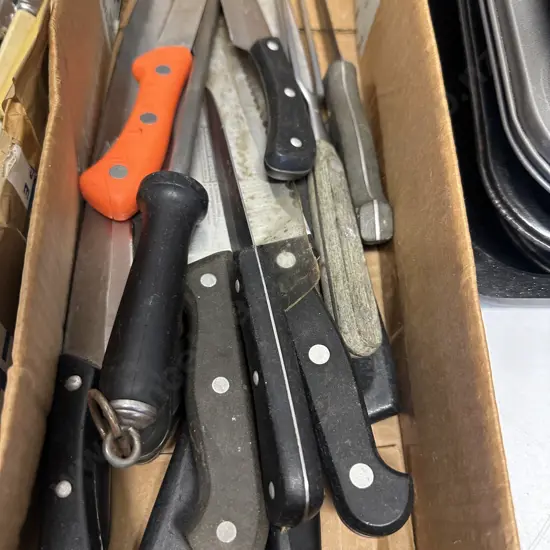 Assorted Kitchen Knives