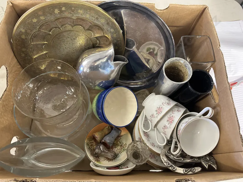 Assorted China & Glass Ware Items Including Royal Doulton Etc Image 1++