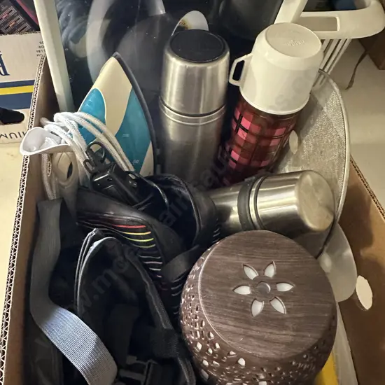 Box Lot Thermoses, Iron, Remington Hair Trimmer Etc