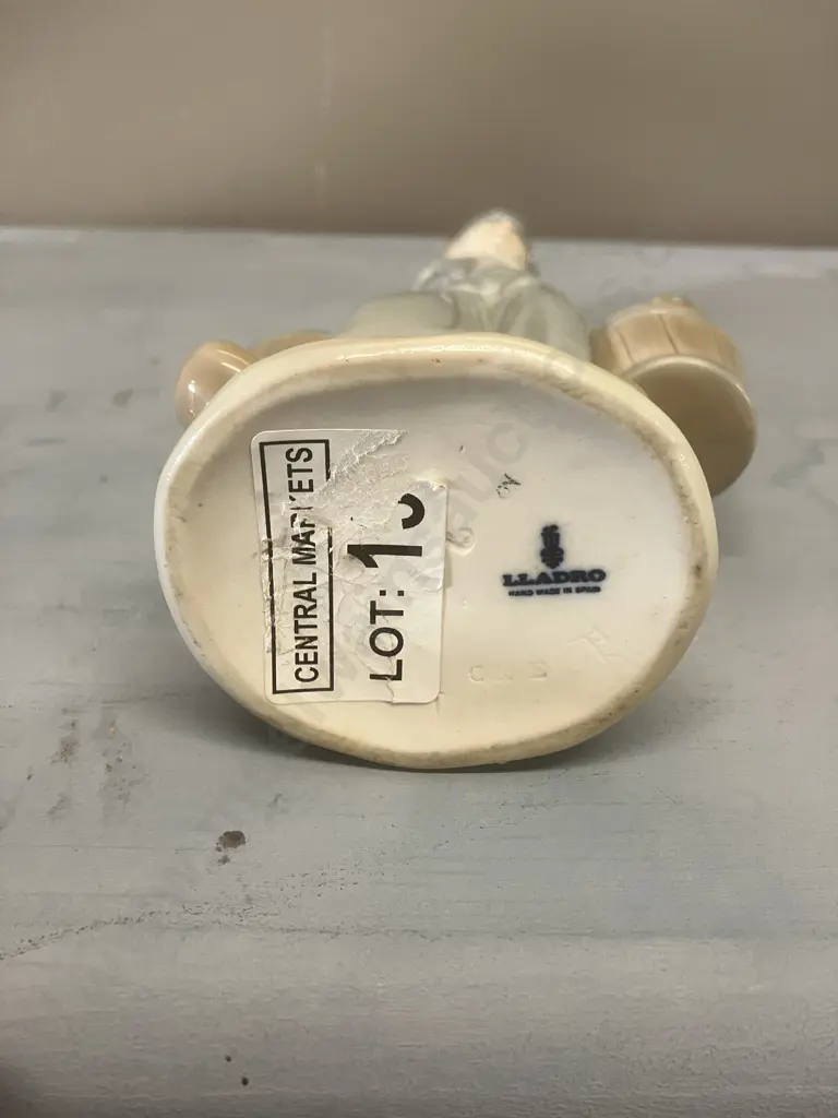 Lladro Figurine "Dutch Boy with Milk Pails" Porcelain Figurine #4811, Issued 1972 Retired 1988 H22cm Image 1++