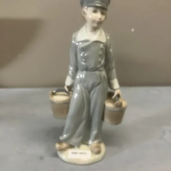 Lladro Figurine "Dutch Boy with Milk Pails" Porcelain Figurine #4811, Issued 1972 Retired 1988 H22cm