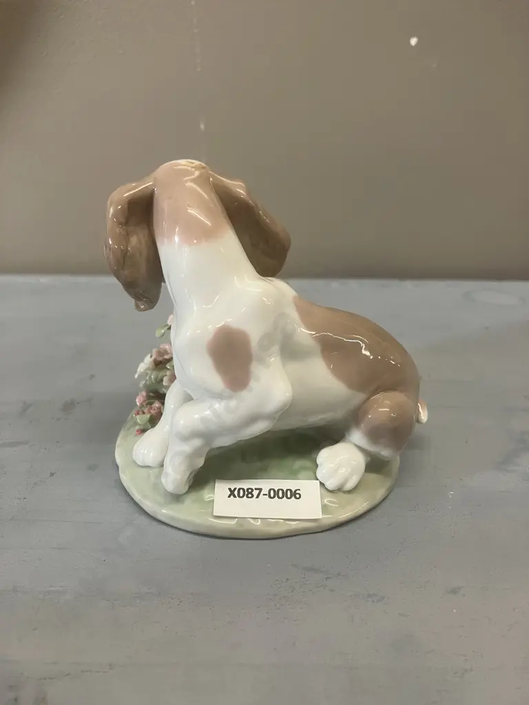Lladro "It Wasnt Me" Porcelain Figurine #7672, Issued 1998. H10.5m Image 1++