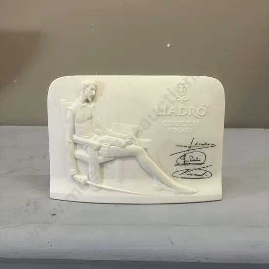 Lladro Collectors Society Don Quixote Shell Plaque 1985. 11 x 15cm