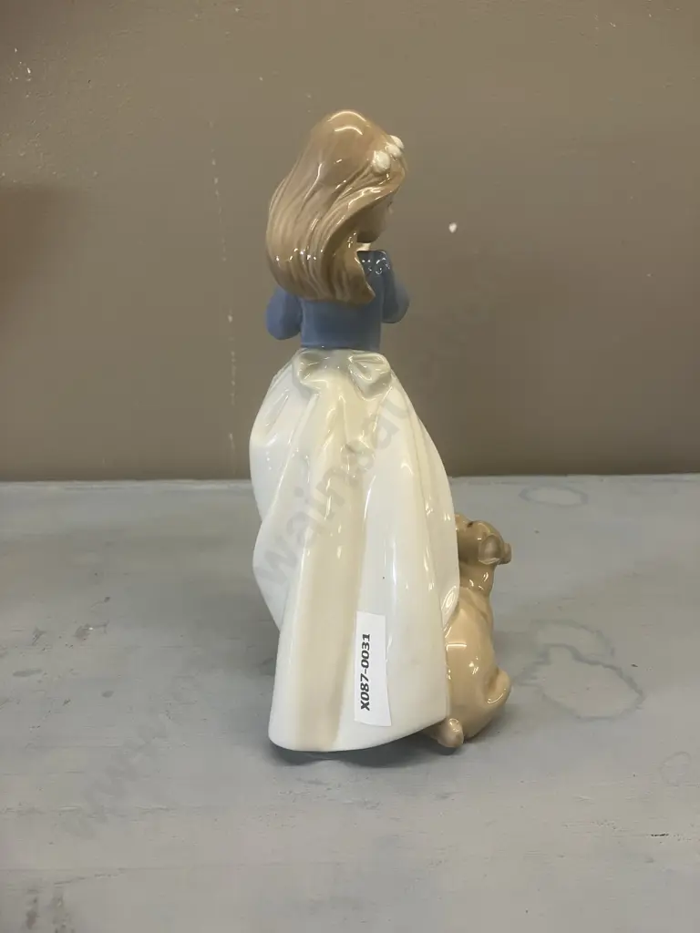 Nao by Lladro "Puppy's Birthday" Porcelain Figurine #1045 Dated 1987. H18cm Image 1++