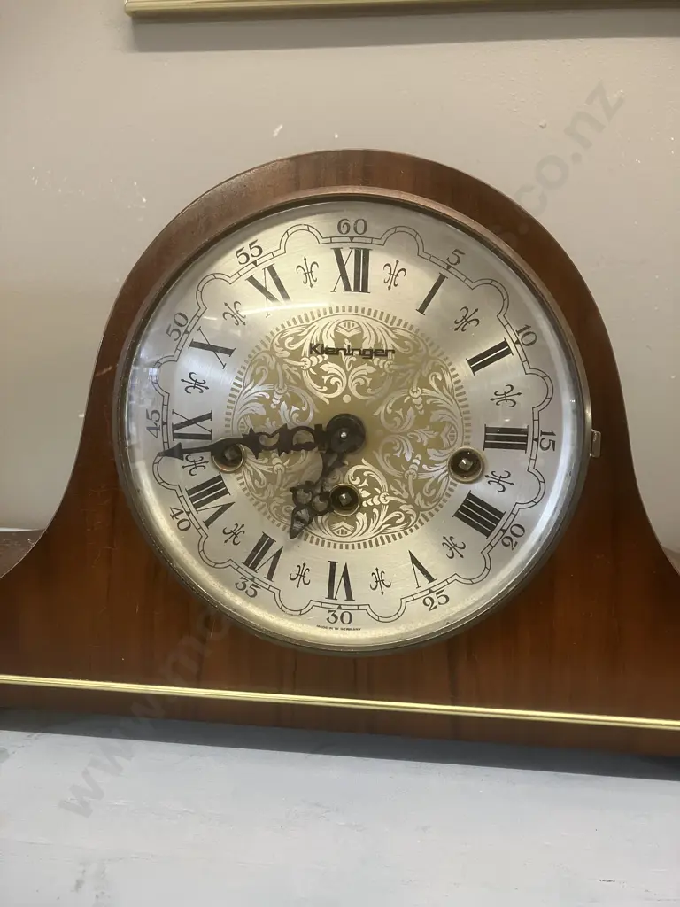 Vintage 1977 Kleninger Chiming Mantle Clock With Key, Hermle 340-020 Movement. 21 x (Hinge to front Glass needsRrepair) Image 1++