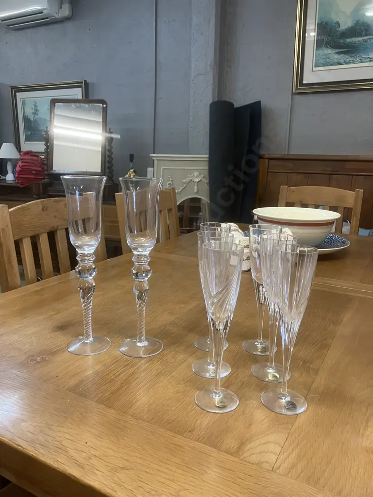 Set of 6 Full Lead Crystal Champagne Flutes With Pair of Larger Chapagne Flutes Image 1++