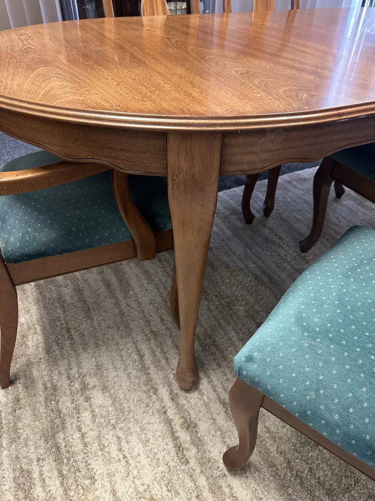 Mahogany Extension Dining Table With 6 Green Upholstered Dining Chairs Includes 2 Armed, Cab Legs. H73 W184 D100cm Image 1++