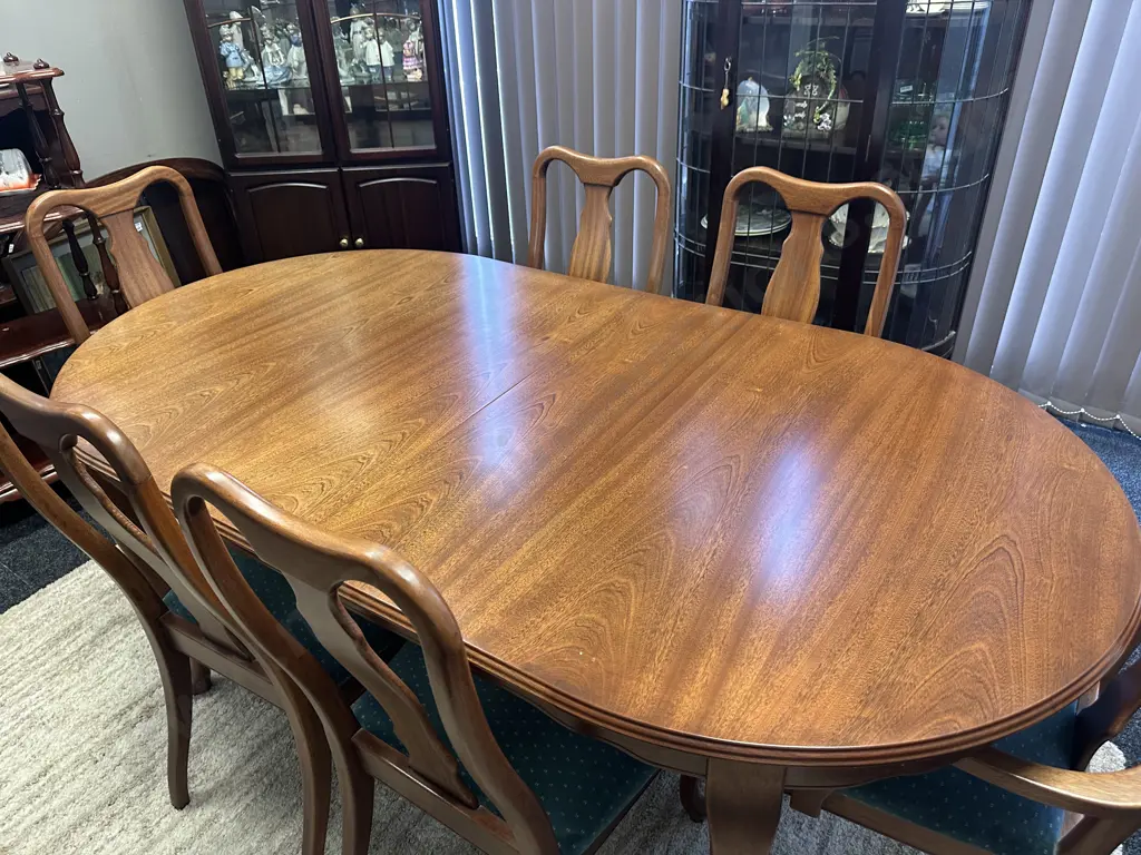 Mahogany Extension Dining Table With 6 Green Upholstered Dining Chairs Includes 2 Armed, Cab Legs. H73 W184 D100cm Image 1++