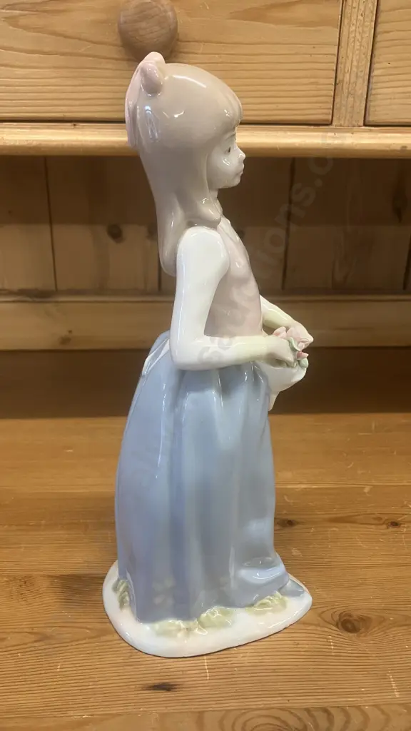 Nadal Porcelain Figurine Girl With Flowers, Spain. H28cm Image 1++