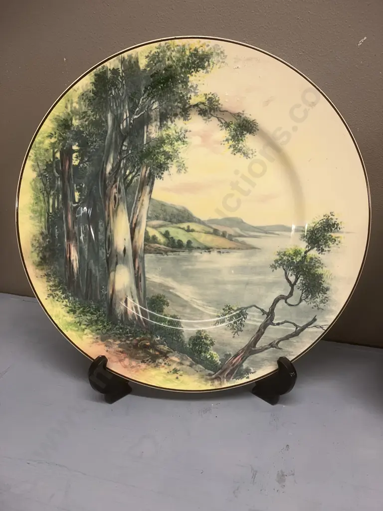 Royal Doulton Cabinet Plates Series Ware 'Scene at Lorne' D5816 c1938 & 'Mount Egmont' D6436 c1970s Image 1++