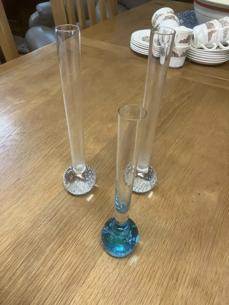 Three Vintage Bubble Based Bud Vase. 21 & 24cm Image 1++
