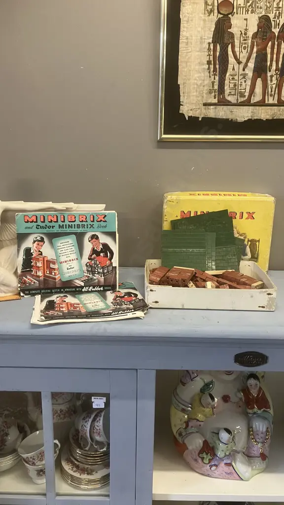 Vintage 1950s Minibrix Set No. 2 – Rubber Building Bricks by Premo Rubber Co, Original Box, Tudor Minibrix Book Etc Image 1++