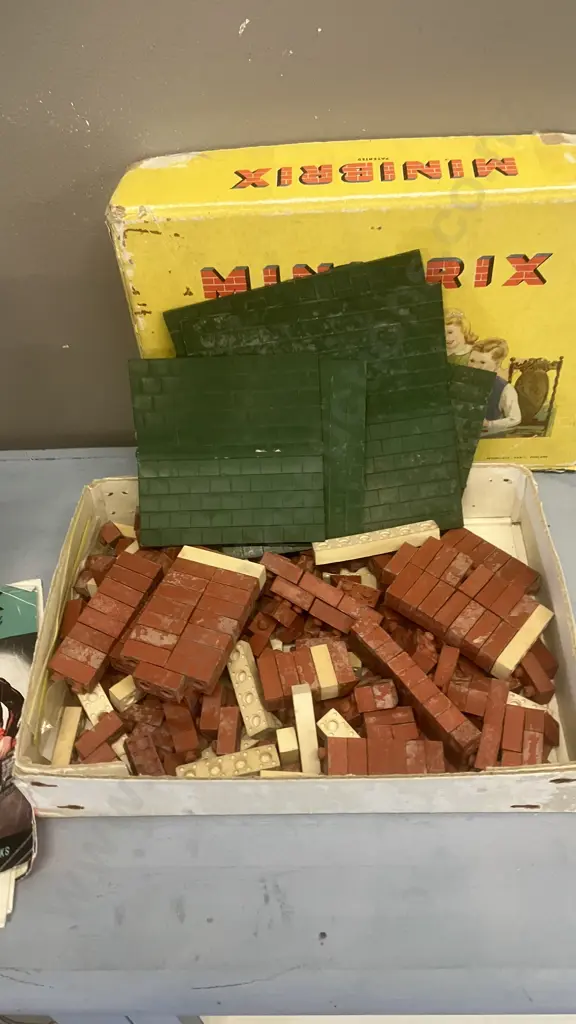 Vintage 1950s Minibrix Set No. 2 – Rubber Building Bricks by Premo Rubber Co, Original Box, Tudor Minibrix Book Etc Image 1++