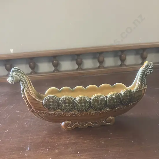 Wade Porcelain Viking Long Boat. 8.5 x 19cm Made In England