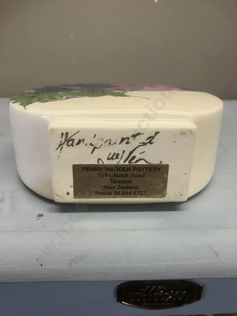 Penny Madden Pottery Vase, Hand Painted Pansy's. 14.5 x 15cm Image 1++