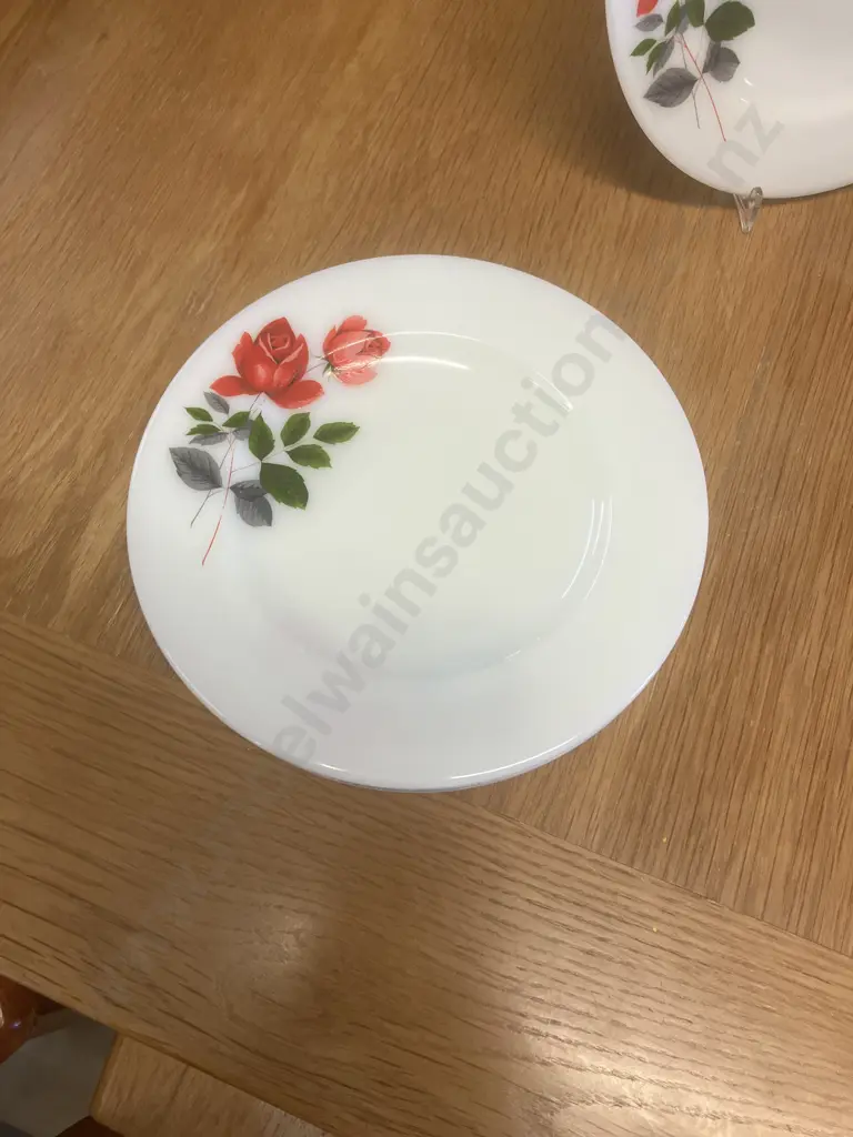 Vintage Federal Milk Glass Rosecrest 4 x Teacup & Snack Plate Sets & 4 x Dinner Plates (1 Dinner Plate Chipped) Image 1++