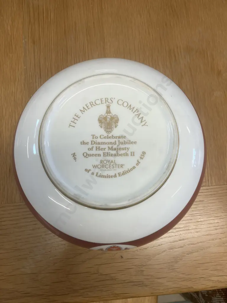 Large rare Royal Worcester Queen Elizabeth II Diamond Jubilee Commemorative Limited Edition Bowl. 8 x 23cml Image 1++