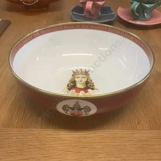 Large rare Royal Worcester Queen Elizabeth II Diamond Jubilee Commemorative Limited Edition Bowl. 8 x 23cml