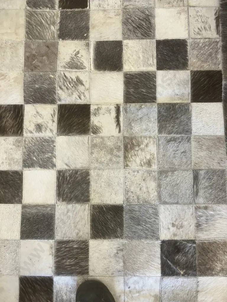 nickscali Rohan Grey Floor Rug - 100% Leather. 200 x 280cm Image 1++