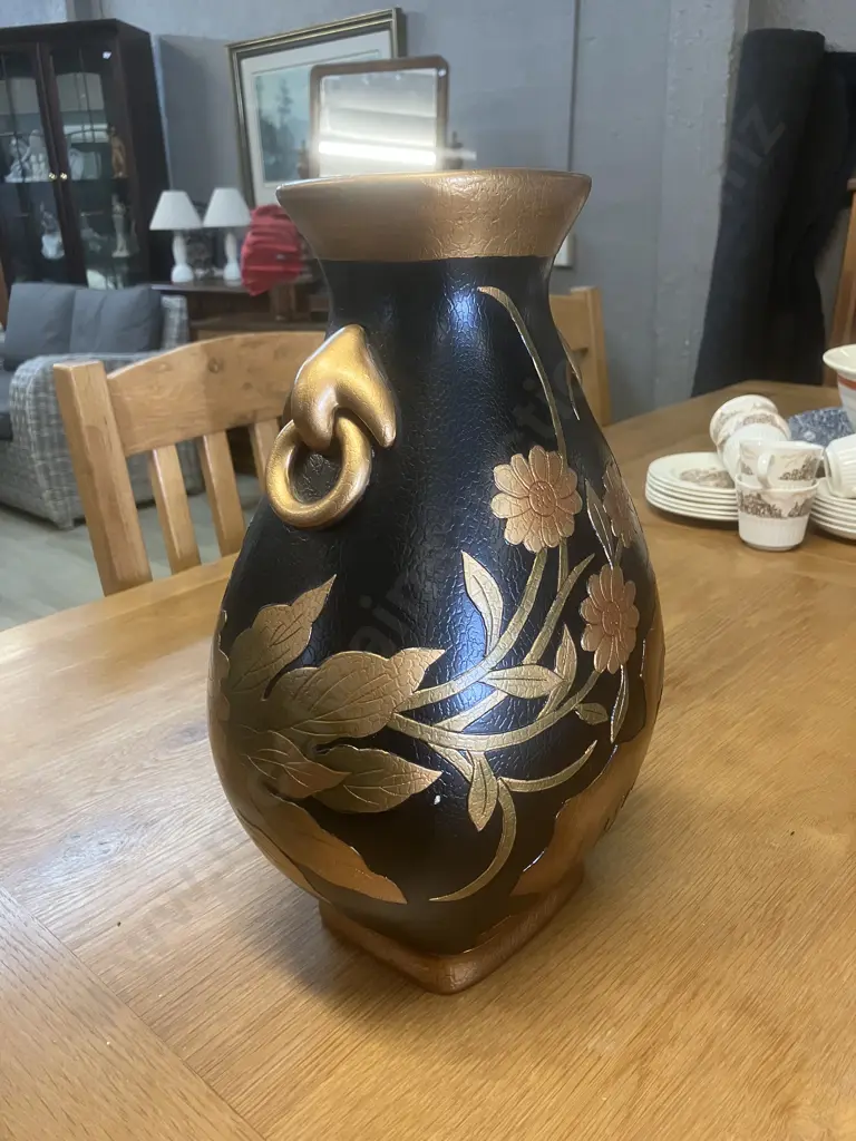 Hand Painted Italian Design Decorative Vase - Black With Raised Gold Embossed Detailing. H36cm Image 1++