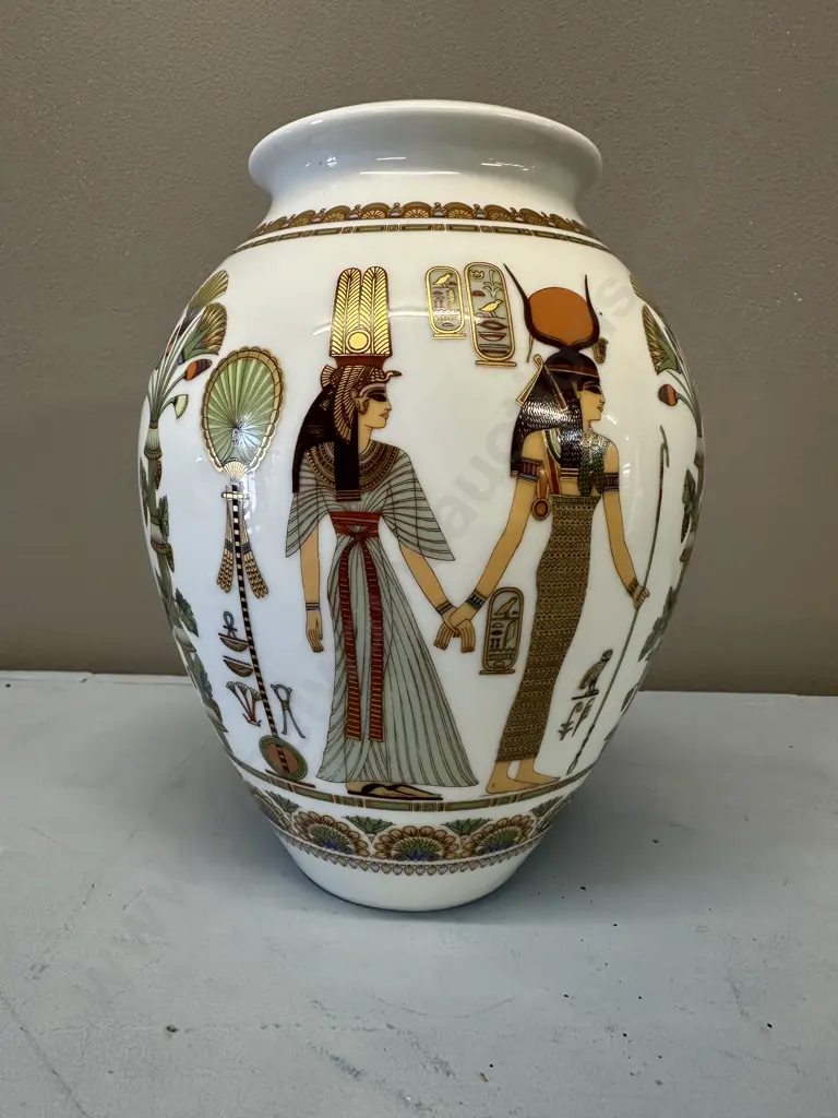 Kaiser Porcelain Luxor Egyptian Scenes Days Of Ancient Pharaoes Vase. H20cm Image 1++