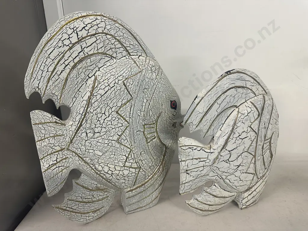 Painted White Gilt Detail Fish Figurines Image 1++