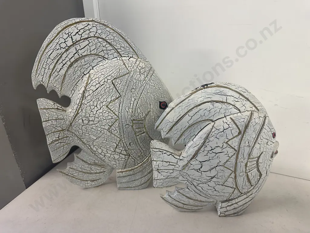 Painted White Gilt Detail Fish Figurines Image 1++