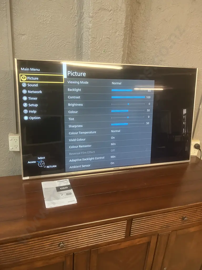 Panasonic Viera 50" 4K ULTRA HD LED LCD TV With Remote Control & Manual Model TH-50DX740U (No Feet) Image 1++