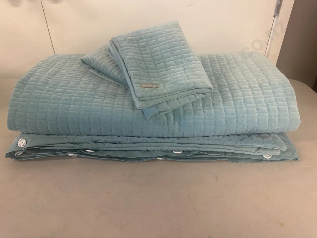 Home Republic King Size Turquoise Duvet Cover & Pillow Cases Image 1++