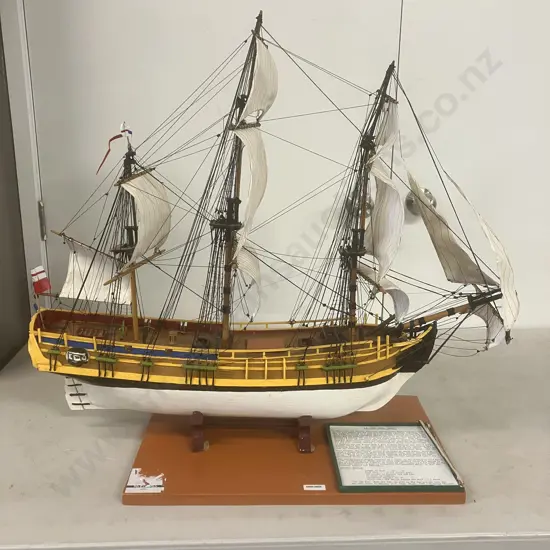 H.M.A.V. Bounty Wooden Model - Royal Navy Purchased British Merchant 1787 Commanded by William Bligh. L86cm