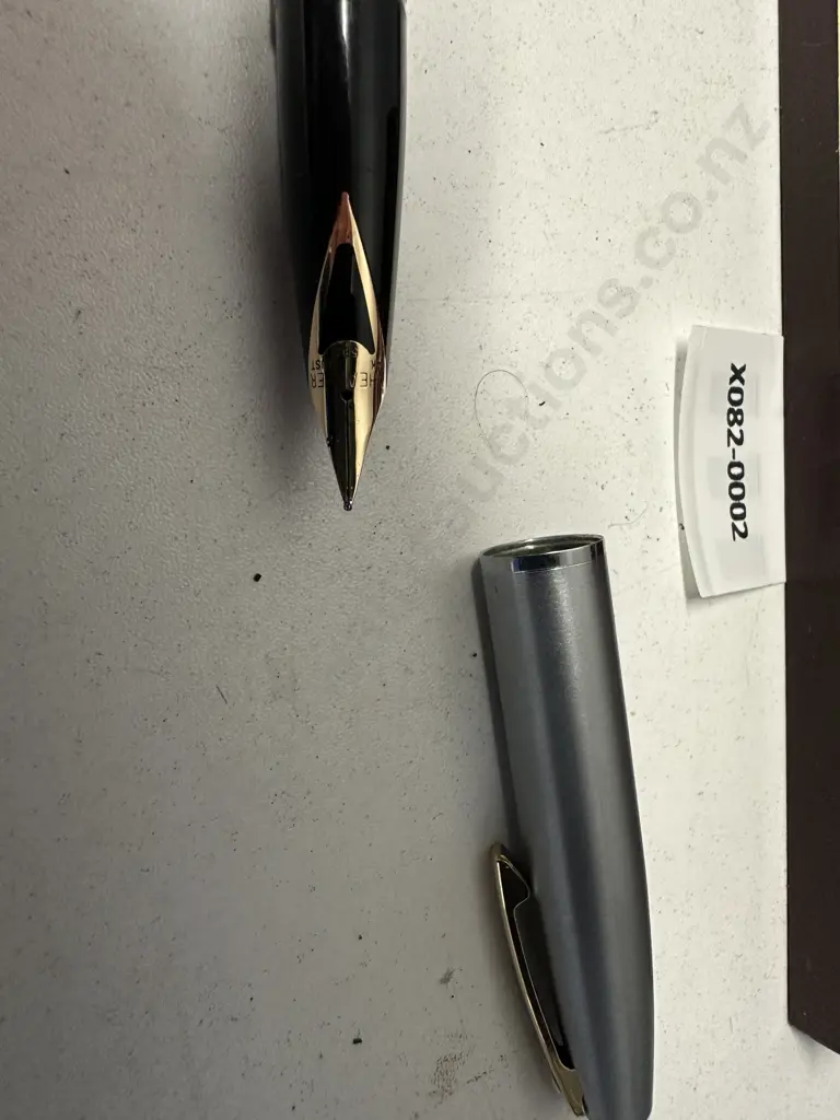 Vintage Sheaffer Imperial Fountain Pen 14k Gold 585 Nib, With Extra Cartridge In Case, Made in Australia Image 1++