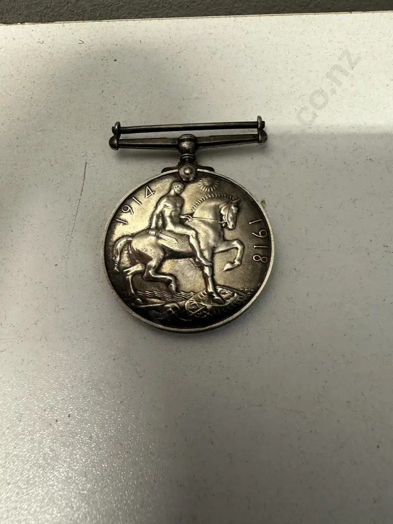 Silver British War Medal 1914-1918 - "2.Lieut H.E.J. Drew" Image 1++