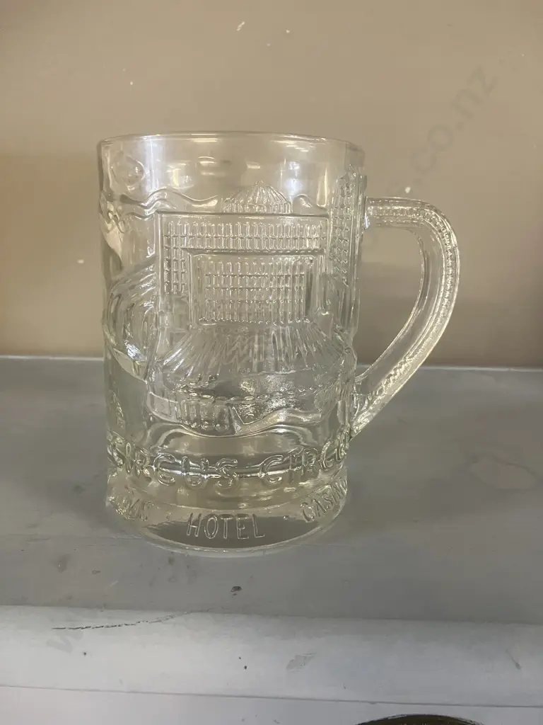 Vintage Collectible Circus Circus Las Vegas Souvenir Beer Stein – 32oz 3D Glass Mug Image 1++