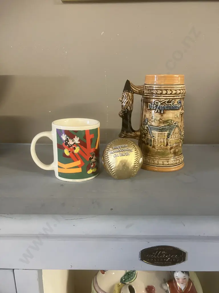 Disneyland 50th Anniversary Golden Baseball, 1970s Magic Mountain | Das Alpenhaus Beer Stein, Disney Mickey Mouse Mug Image 1++