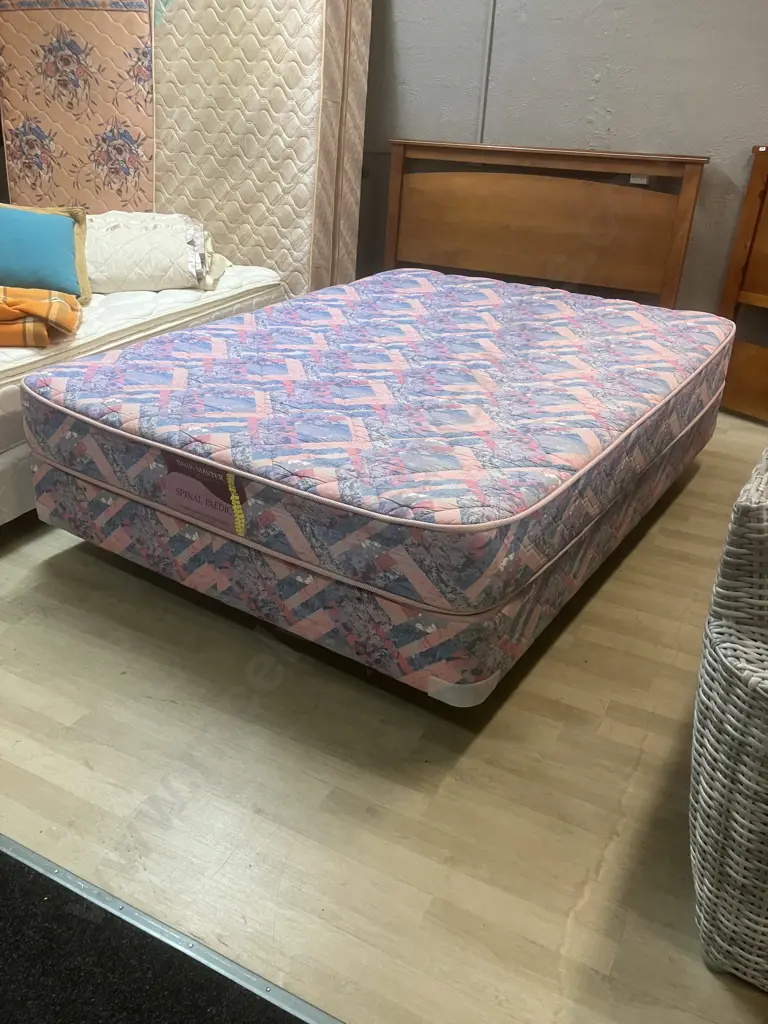 Tattersfield Backmaster Collection Spinal Paedic Queen Size Mattress & Base. 150 x 196 Image 1++