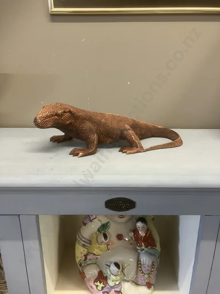 Wooden Hand Carved Komodo Dragon. L41cm Image 1++