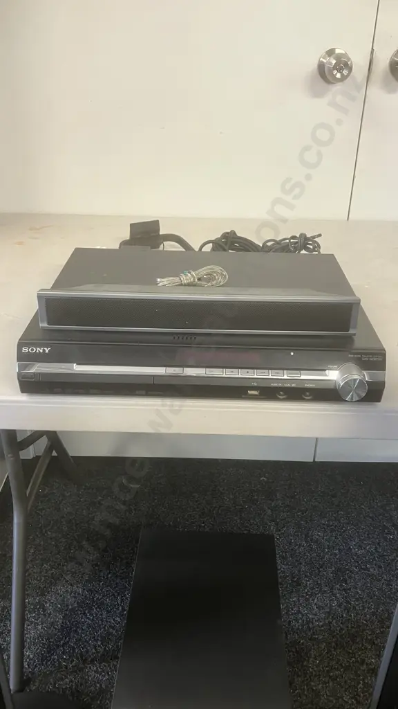 Sony DVD Home Theatre System DAV-DZ870W, Wired Speakers Centre, 2 x Front & Sub-Woofer (No Remote Control) Image 1++